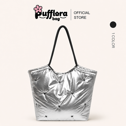 Pufflora กระเป๋าโท้ท กระเป๋าถือ กระเป๋าสะพาย รุ่น Puffy Polaris สีเงินเมทัลลิคสุดล้ำ ประดับดีเทลหมุดดาวสไตล์ Y2K วัสดุหนานุ่ม น้ำหนักเบา พกพาสะดวก