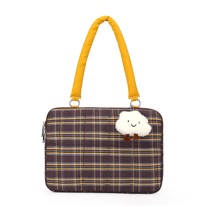 Pufflora กระเป๋าใส่โน๊ตบุ๊ค กระเป๋าแล็ปท็อป กระเป๋าไอแพด รุ่น Cloudy Plaid กระเป๋าบุนวมกันกระแทก ลายสก็อต มาพร้อมพวงกุญแจน่ารัก